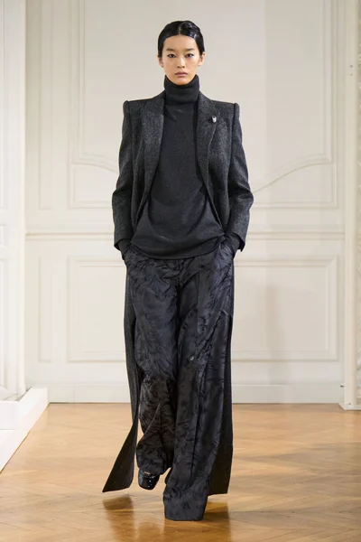 Look 7